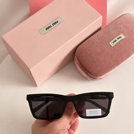 スーパーコピー ミュウミュウ サングラス