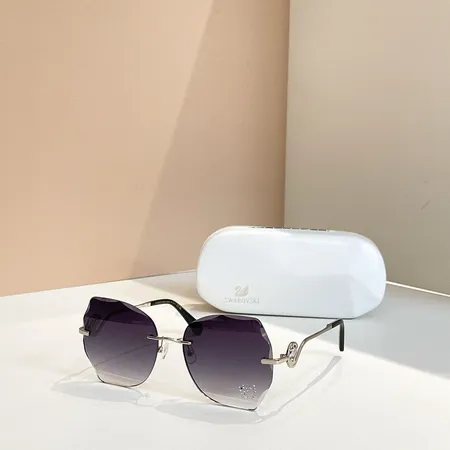 スーパーコピー スワロフスキー サングラス