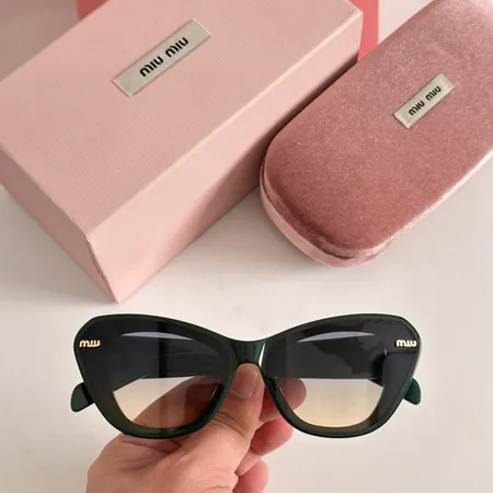 スーパーコピー ミュウミュウ サングラス