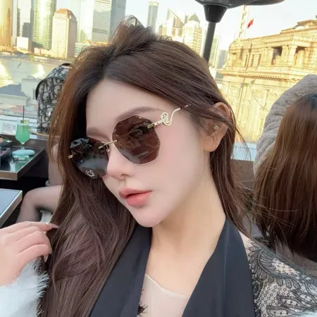  スーパーコピー スワロフスキー サングラス