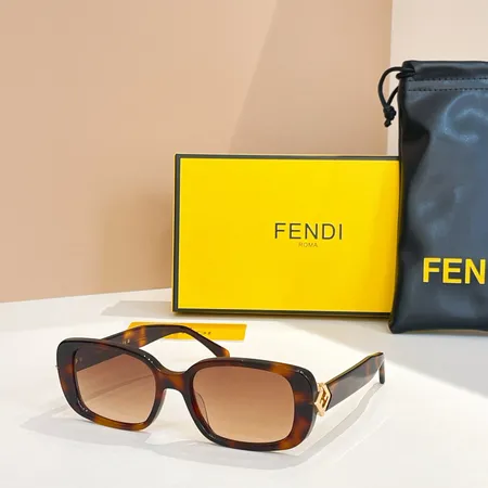 スーパーコピー フェンディ サングラス