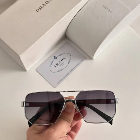 スーパーコピー プラダ サングラス