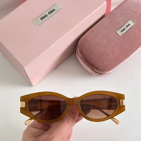 スーパーコピー ミュウミュウ サングラス
