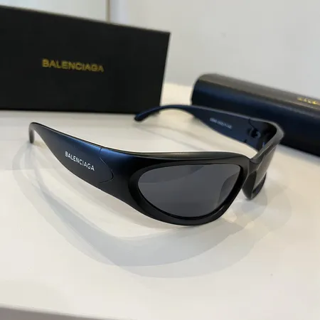 スーパーコピー バレンシアガ サングラス