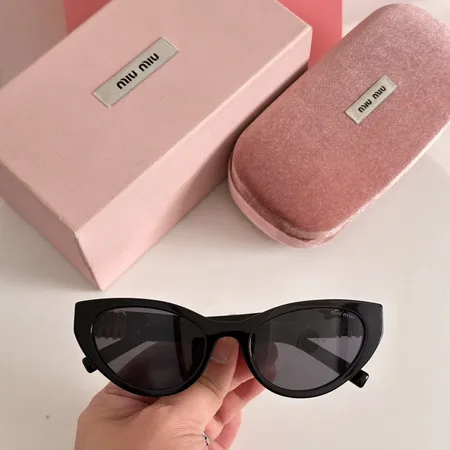 スーパーコピー ミュウミュウ サングラス