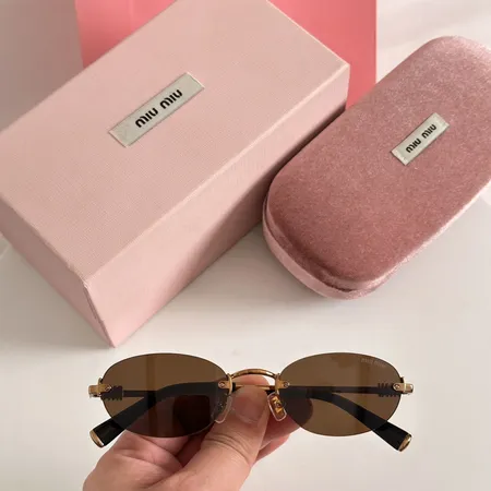 スーパーコピー ミュウミュウ サングラス