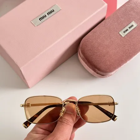 スーパーコピー ミュウミュウ サングラス