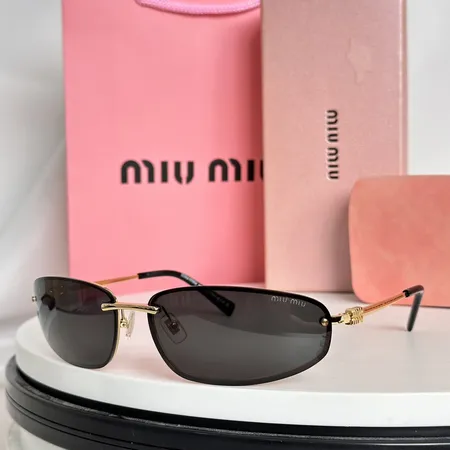 スーパーコピー ミュウミュウ サングラス