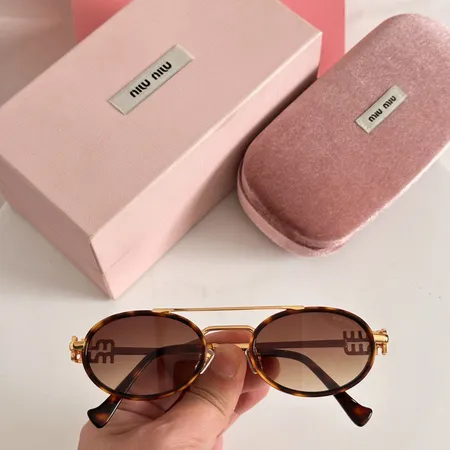 スーパーコピー ミュウミュウ サングラス