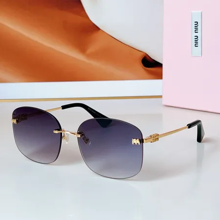 スーパーコピー ミュウミュウ サングラス