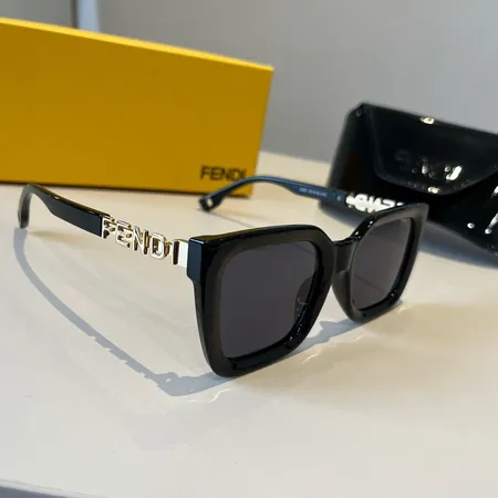  スーパーコピー ヴェルサーチ サングラス