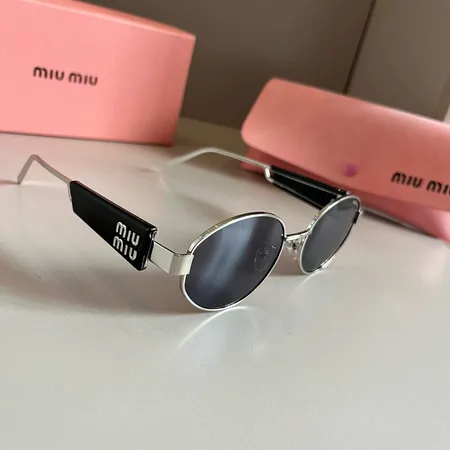 スーパーコピー ミュウミュウ サングラス