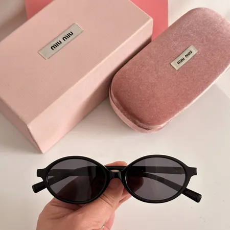 スーパーコピー ミュウミュウ サングラス