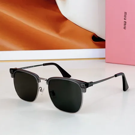 スーパーコピー ミュウミュウ サングラス