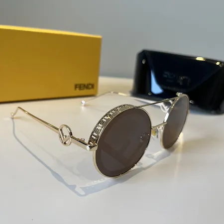 スーパーコピー フェンディ サングラス