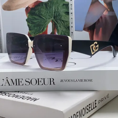 スーパーコピー ミュウミュウ サングラス