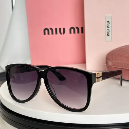スーパーコピー ミュウミュウ サングラス