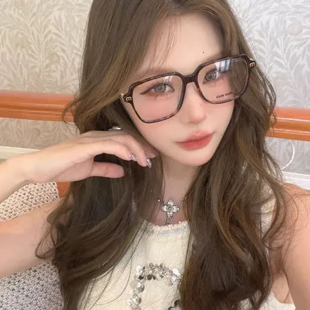 スーパーコピー ミュウミュウ サングラス