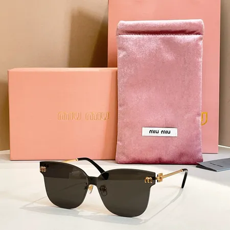 スーパーコピー ミュウミュウ サングラス