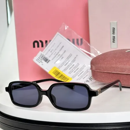 スーパーコピー ミュウミュウ サングラス
