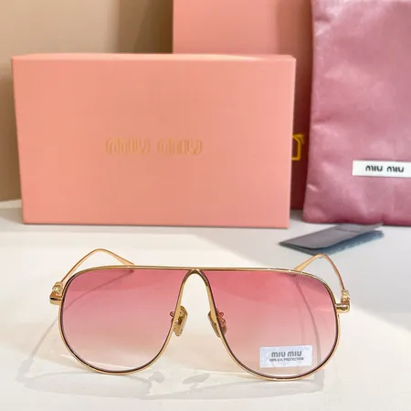 スーパーコピー ミュウミュウ サングラス