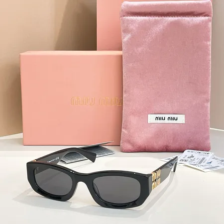 スーパーコピー ミュウミュウ サングラス