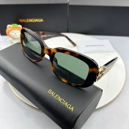 スーパーコピー バレンシアガ サングラス
