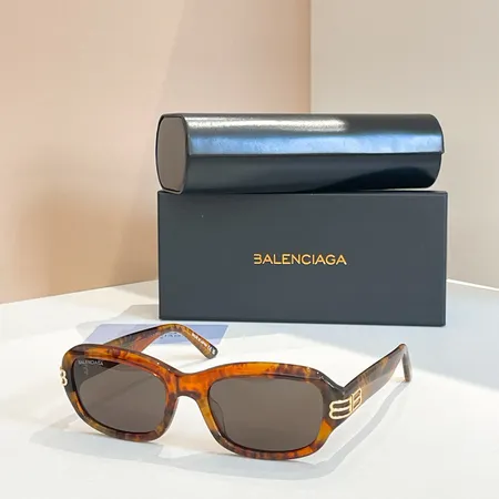 スーパーコピー バレンシアガ サングラス