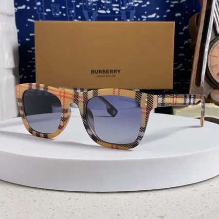 スーパーコピー バーバリー ス サングラス