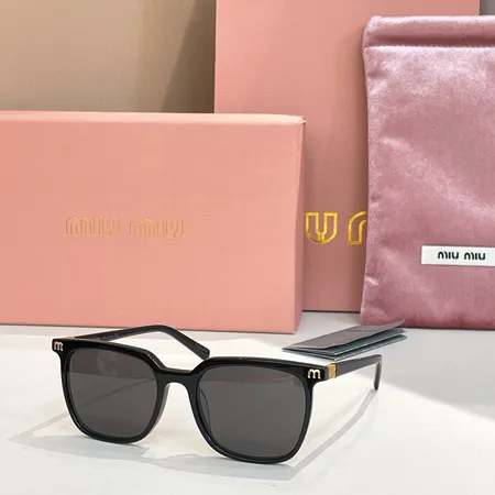 スーパーコピー ミュウミュウ サングラス
