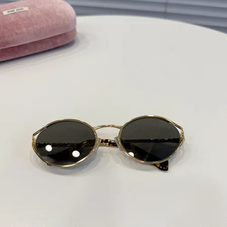 スーパーコピー ミュウミュウ サングラス