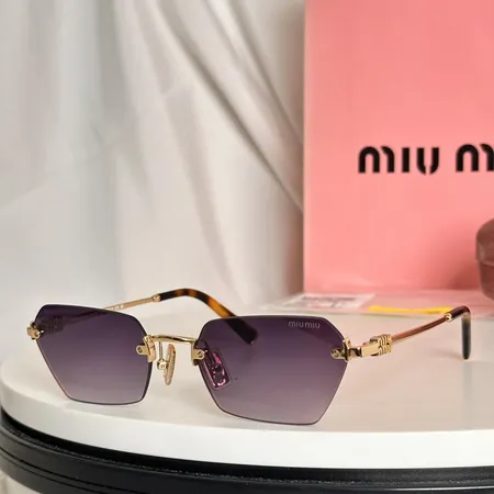 スーパーコピー ミュウミュウ サングラス
