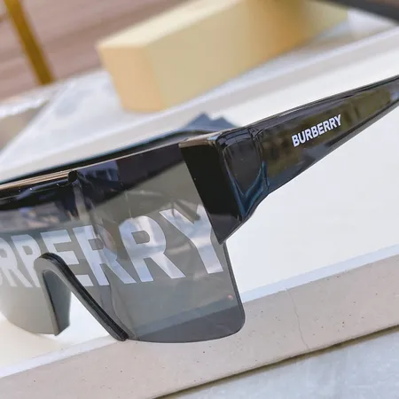 スーパーコピー バーバリー ス サングラス