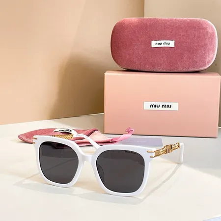 スーパーコピー ミュウミュウ サングラス