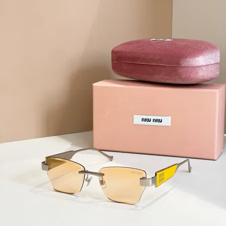 スーパーコピー ミュウミュウ サングラス