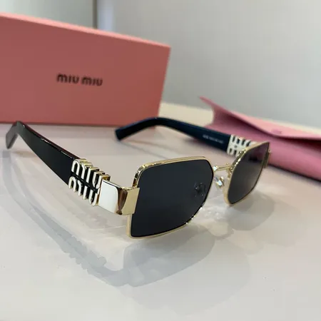 スーパーコピー ミュウミュウ サングラス