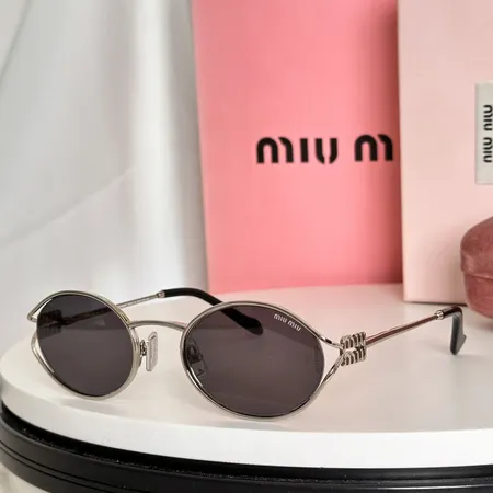 スーパーコピー ミュウミュウ サングラス
