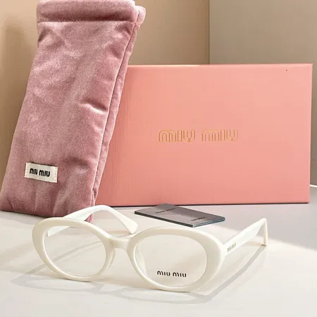 スーパーコピー ミュウミュウ サングラス