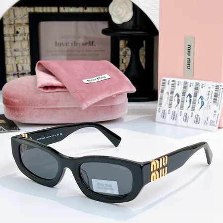 スーパーコピー ミュウミュウ サングラス