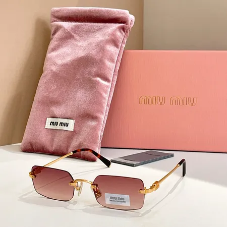 スーパーコピー ミュウミュウ サングラス