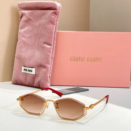 スーパーコピー ミュウミュウ サングラス