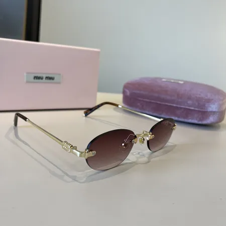 スーパーコピー ミュウミュウ サングラス