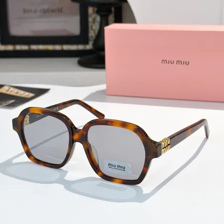 スーパーコピー ミュウミュウ サングラス