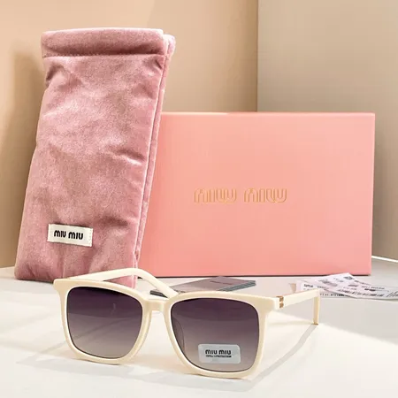 スーパーコピー ミュウミュウ サングラス