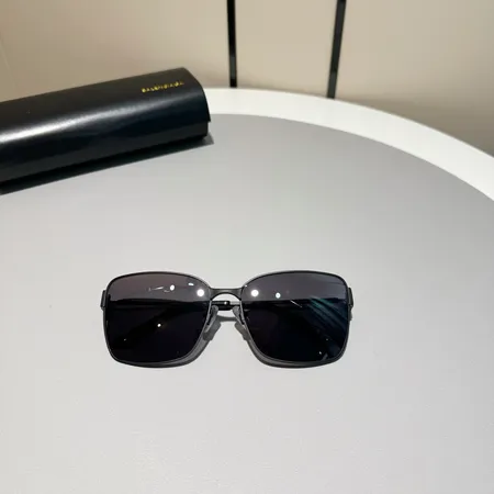 スーパーコピー バレンシアガ サングラス