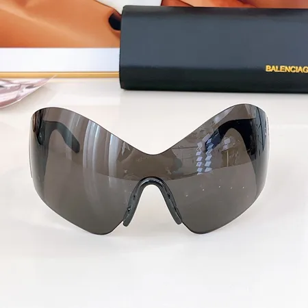 スーパーコピー バレンシアガ サングラス