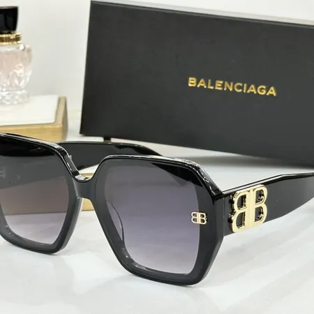 スーパーコピー バレンシアガ サングラス