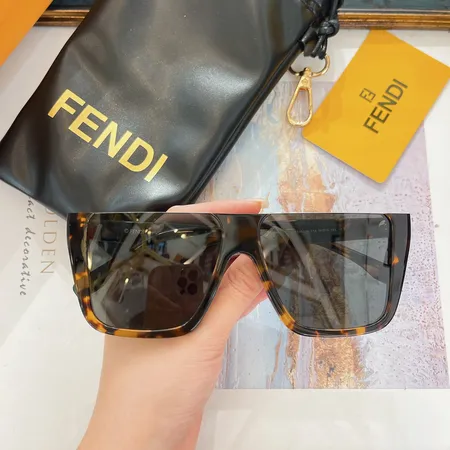スーパーコピー フェンディ サングラス