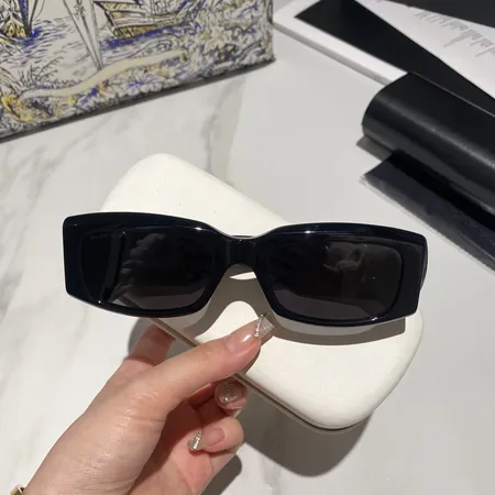 スーパーコピー バレンシアガ サングラス