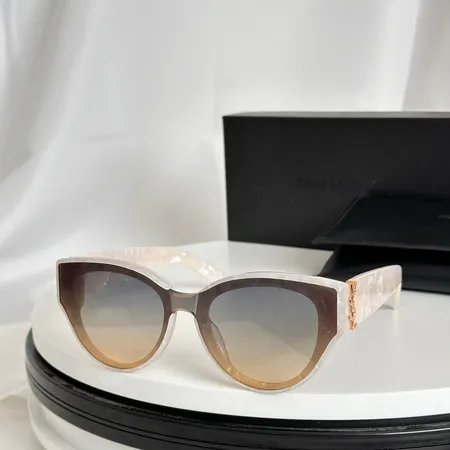 スーパーコピー ジバンシィ サングラス